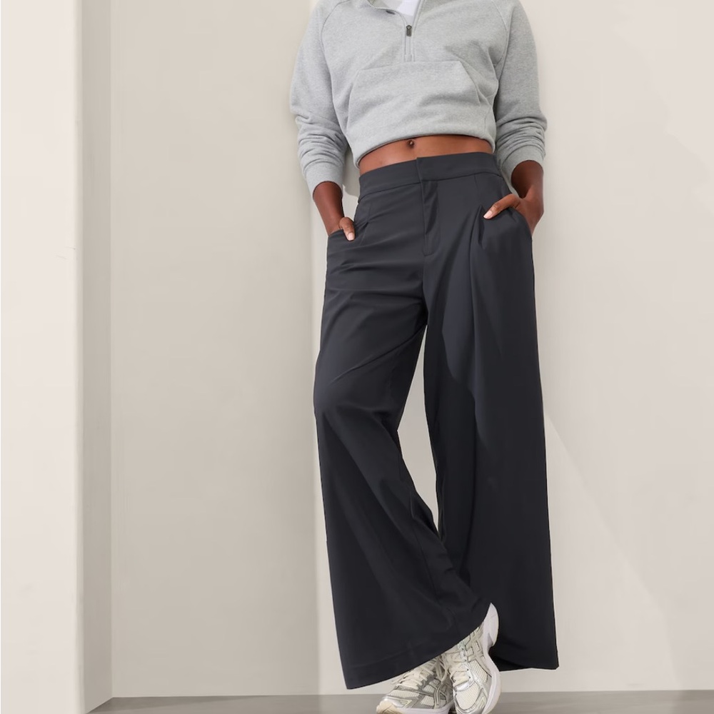 Athleta Pinnacle High Rise Trouser in Black Sand - Size 6